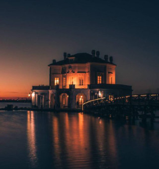 Una notte alla Casina